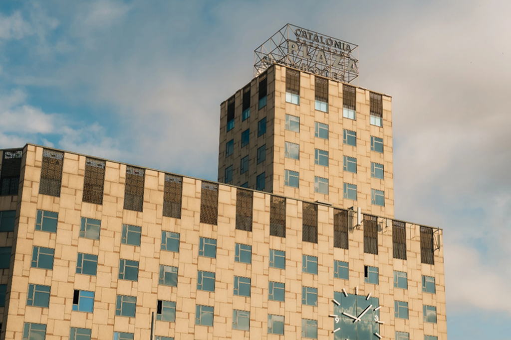 Catalonia-Barcelona-Plaza-Hotel-OFFICIAL-WEBSITE-Catalonia-Hotels-Resorts-10-08-2025_10_12_AM 1 1